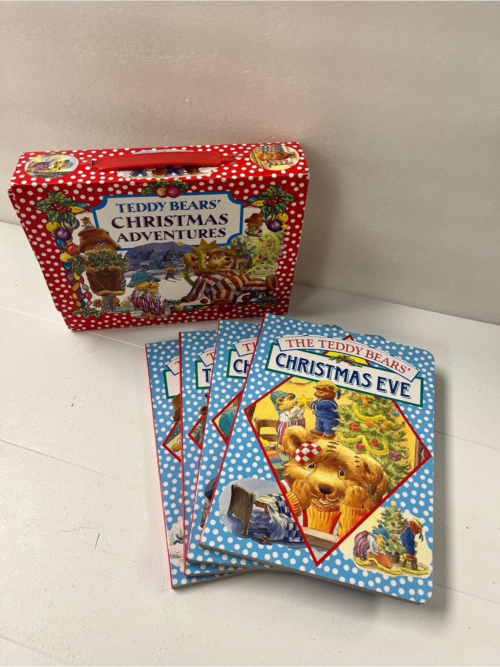 Teddy Bears’ Christmas Adventures–4 Book Set with Carry Case–Excellent Condition